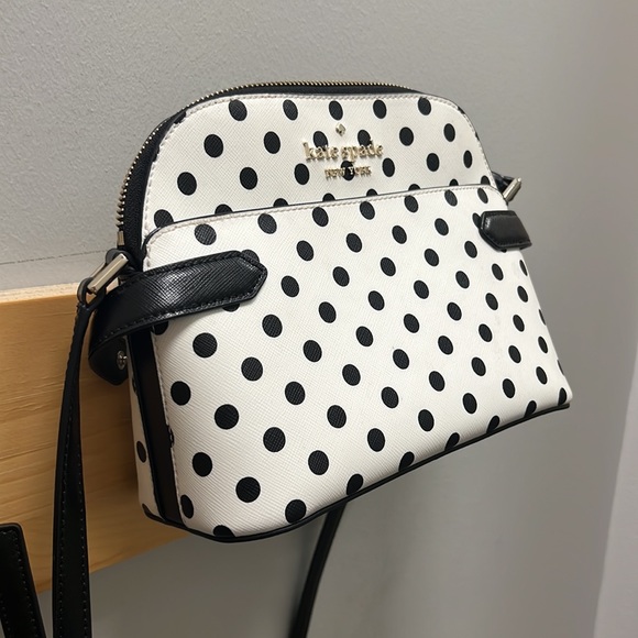 kate spade crossbody purse with polka dot pattern - Picture 1 of 4
